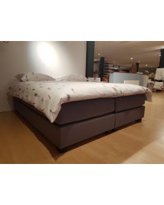 Bedaffair SUPERIOR – Showroom sale Nederlands handgemaakte natuurlijke boxspring met paardenhaar en biologische materialen