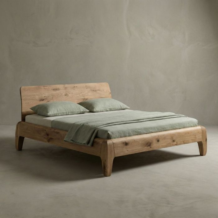 Massief houten bed Gonda wild eiken. Organisch 'Soft Japandi' design
