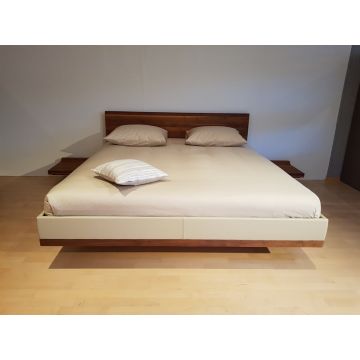 SALE TEAM 7 RILETTO duurzaam bed massief notenhout 180x200 cm