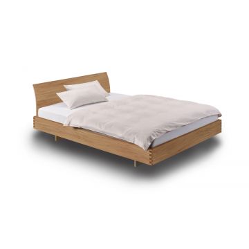Zwevend massief houten bed STEP-X met gebogen hoofdbord Holzmanufaktur