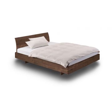 Zwevend massief houten bed STEP-X met gebogen hoofdbord Holzmanufaktur-180x200-Notenhout